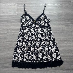 Marilyn Monroe Black and White Floral Chemise